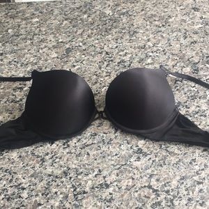 Bombshell Victoria’s Secret 34C